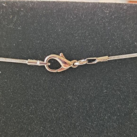 Ladies Star Necklace - Picture 5 of 7